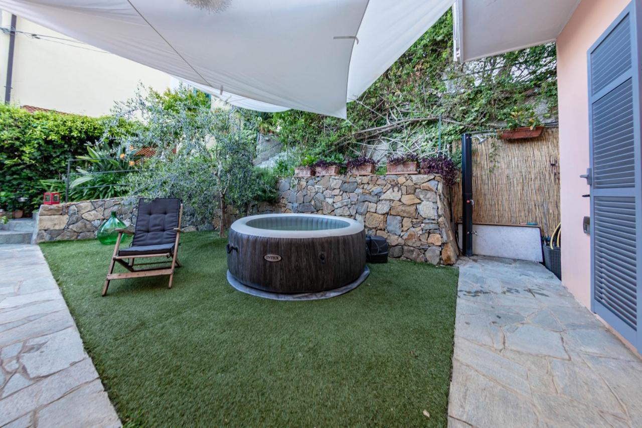 H11 Country Lux - Jacuzzi - Sanremo - Garden Apartment Bagian luar foto