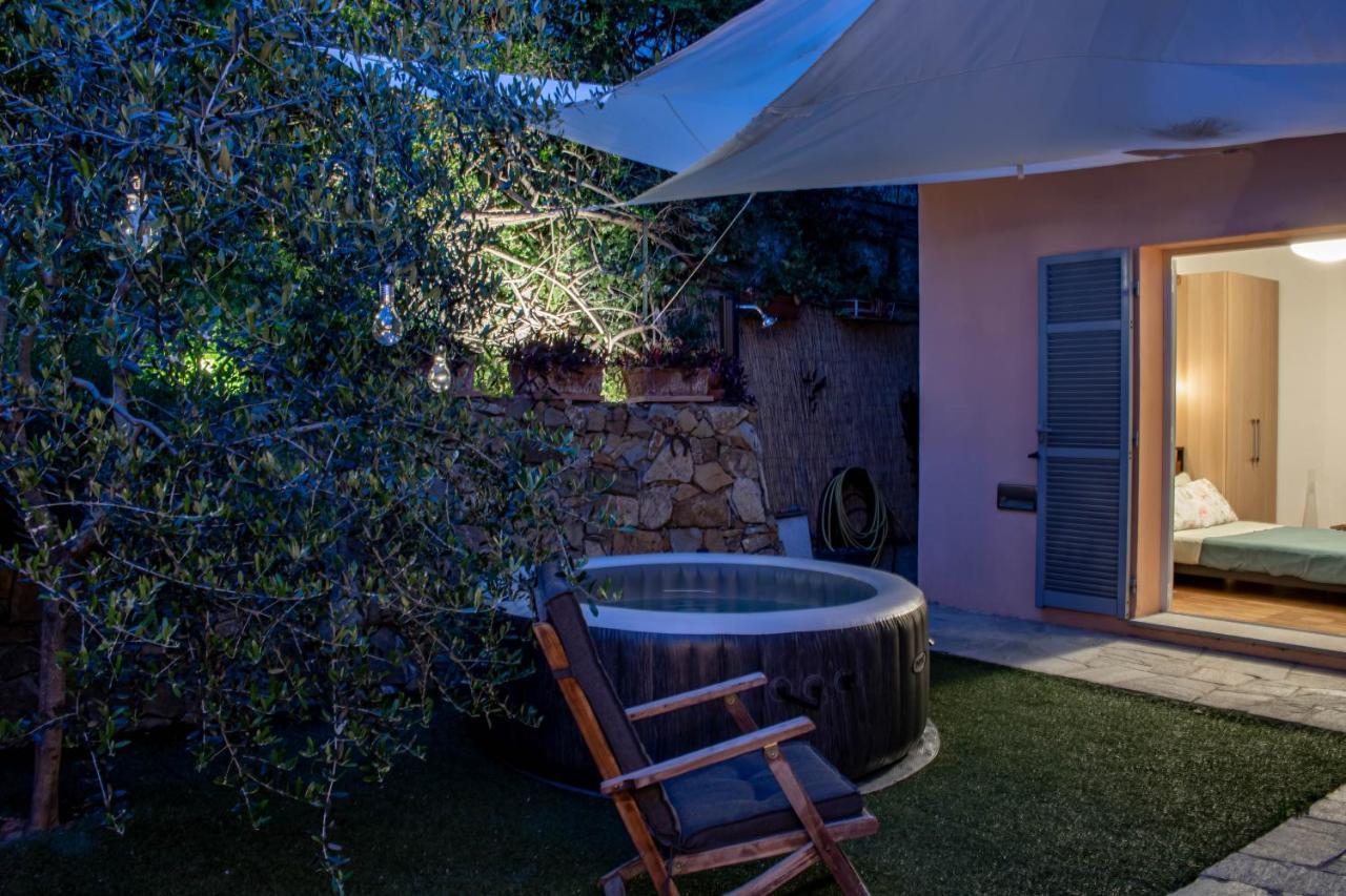 H11 Country Lux - Jacuzzi - Sanremo - Garden Apartment Bagian luar foto